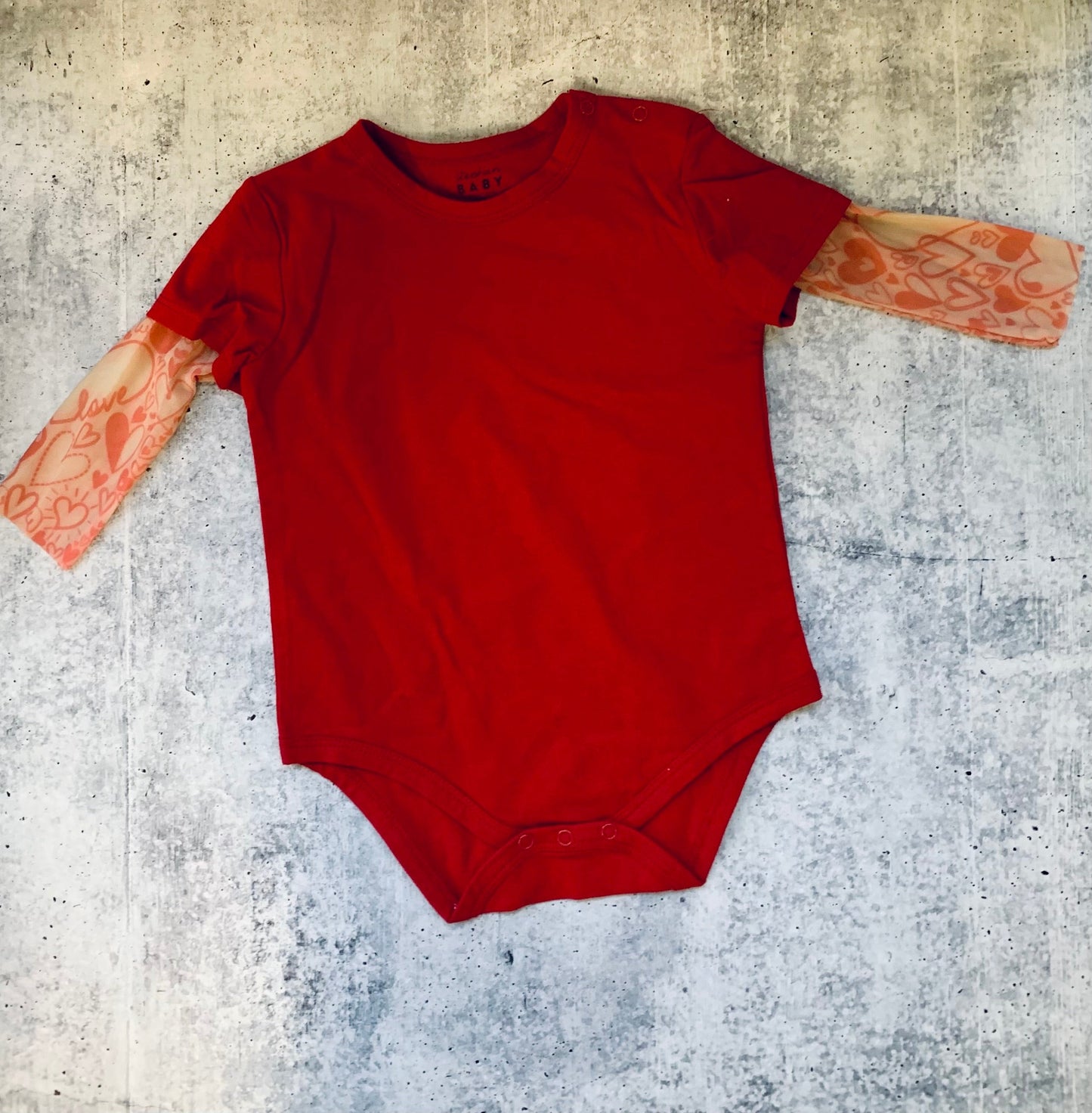 Hearts Tattoo Snapshirt Baby Bodysuit in Red | Unisex Size 6-12 Months